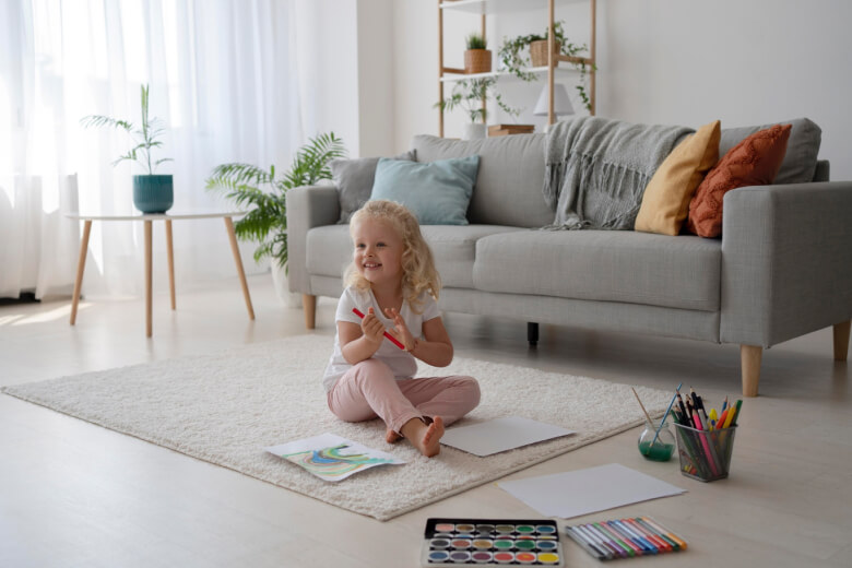 Nábytek pro domácnosti s malými dětmi: co je praktické a bezpečné?